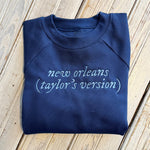 new orleans (taylor's version) Crop Sweatshirt-navy